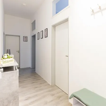 Modernes 72qm Zentral Mit Kueche Und Boxspringbett *