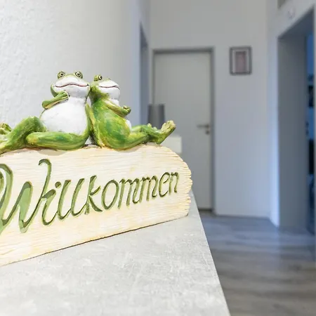 Modernes 72qm Zentral Mit Kueche Und Boxspringbett