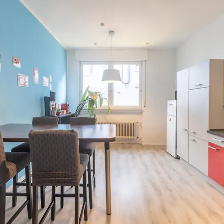 Modernes 72qm Zentral Mit Kueche Und Boxspringbett דירה Osnabrück